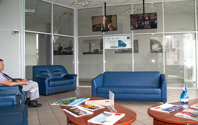 В комнате ожидания Автоцентр ГАЗ БАЛТИЙСКИЙ